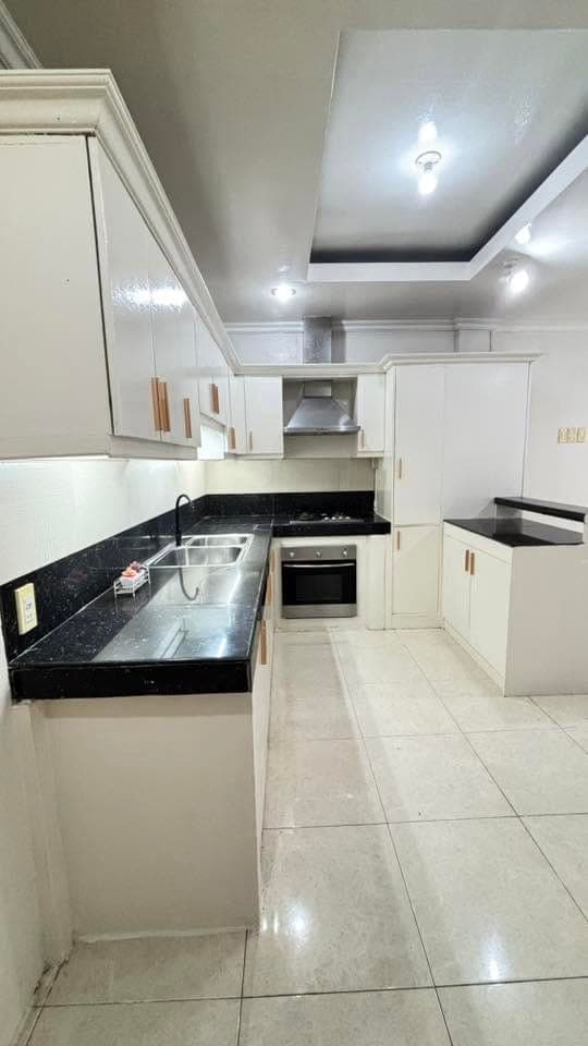 ‼️ FOR RENT: TWO-STOREY HOUSE - photo 2