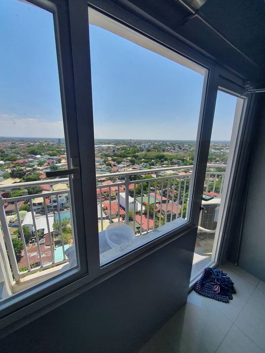 ✅️Laspinas South Residences For Rent 2 BedRoom Unit 37sqm End Unit Aditional if w/Parking. Semi furn... - photo 3