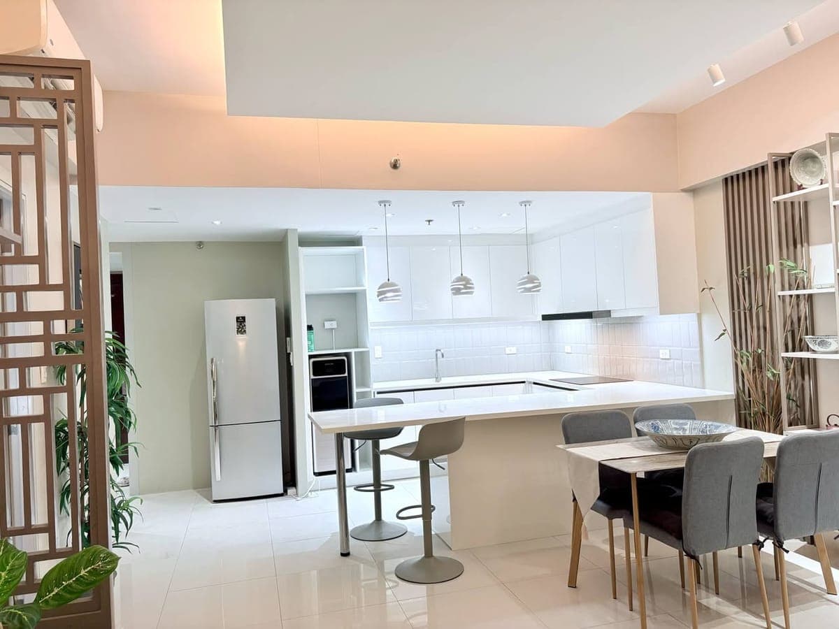 Fully Furnished 2BR at Avalon Condominium Cebu Business Park - photo 4