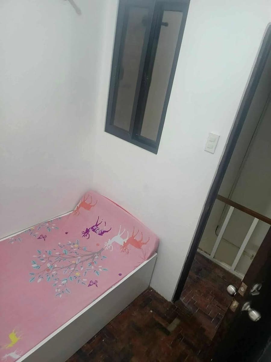 🏠 Las Pinas Room for Rent walking Distance to Highway!🏠 - photo 1