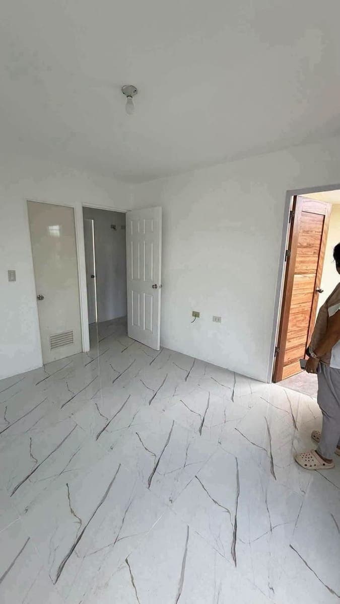 House for rent - photo 2