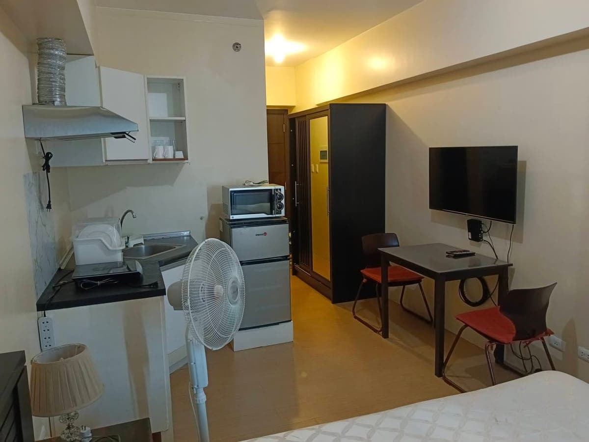 For Rent- Furnished Studio Condo in Alabang. - photo 5
