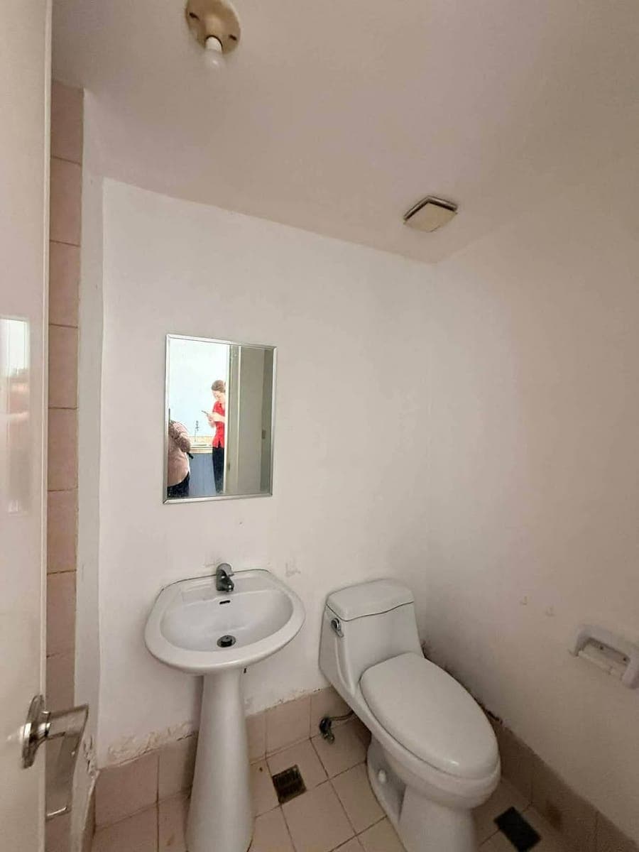 CONDO FOR RENT - photo 5