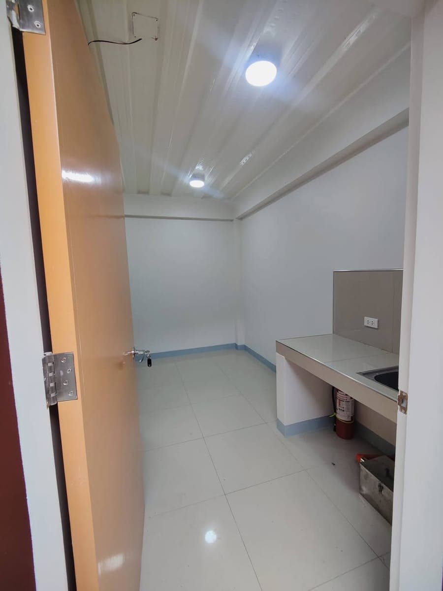 For Rent: Apartment with one bedroom unit - photo 2