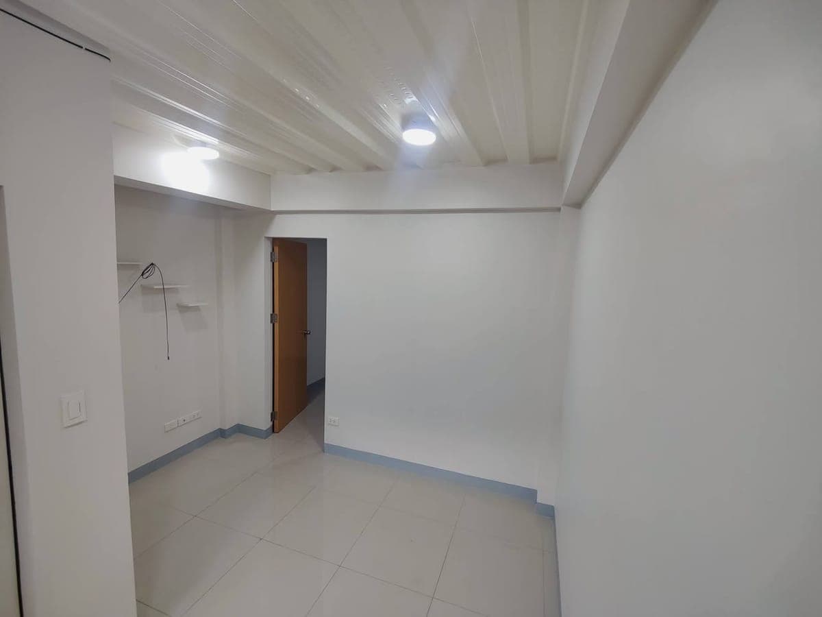 For Rent: Apartment with one bedroom unit - photo 5