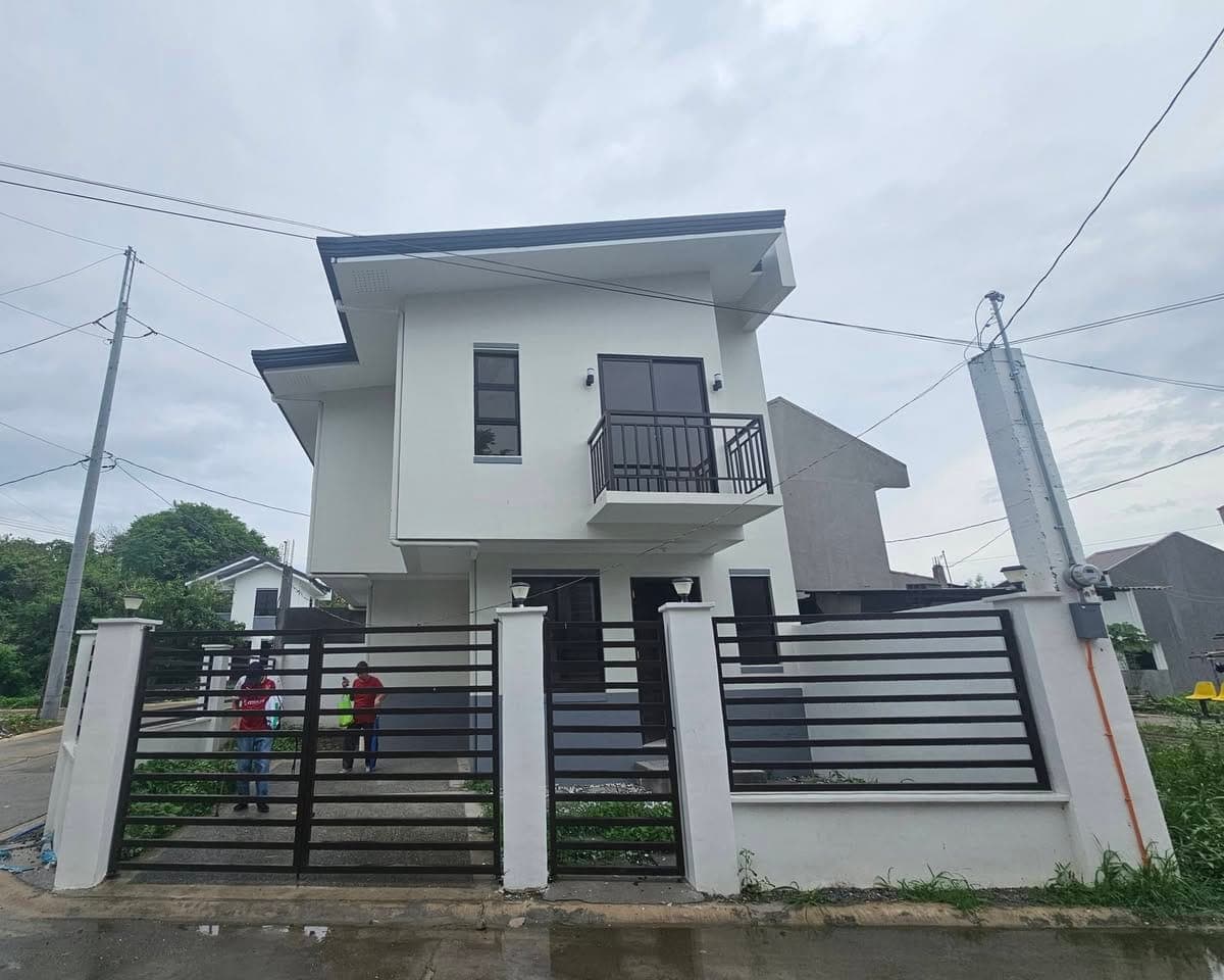 For Rent: 2 Storey House - photo 1