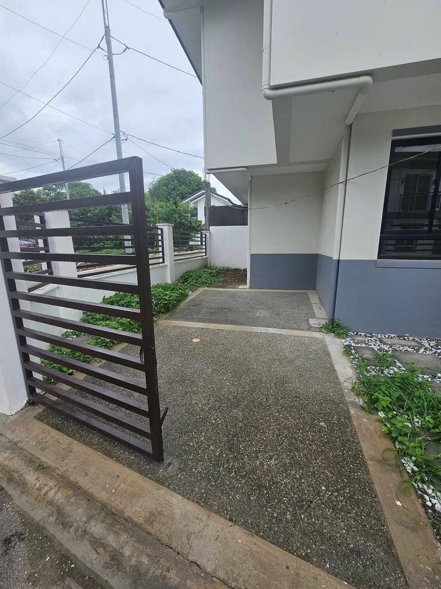 For Rent: 2 Storey House - photo 4