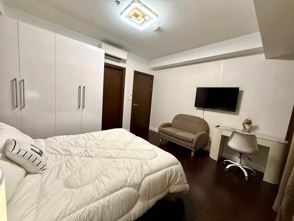 🏙️✨ Modern & Cozy 1BR for RENT in Alcoves, Cebu Business Park, Cebu City ✨🏙️ - photo 3