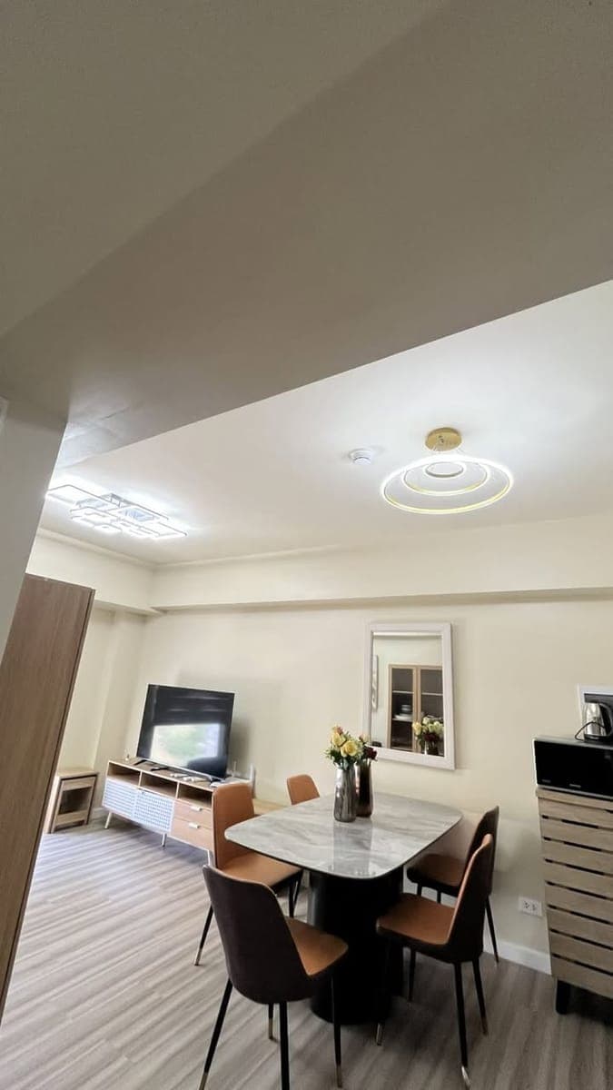 Spacious 1BR Fully furnished for RENT in Avida Riala Tower 4, IT Park, Cebu City - photo 2