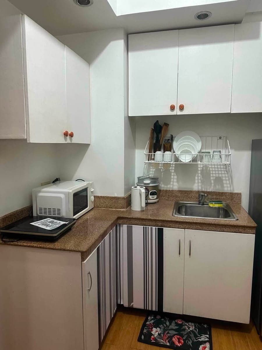 CONDO FOR RENT - photo 2