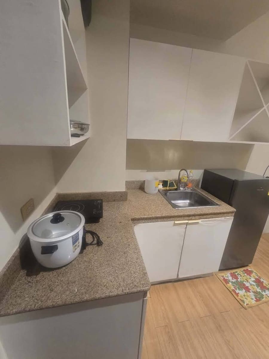 CONDO FOR RENT - photo 3