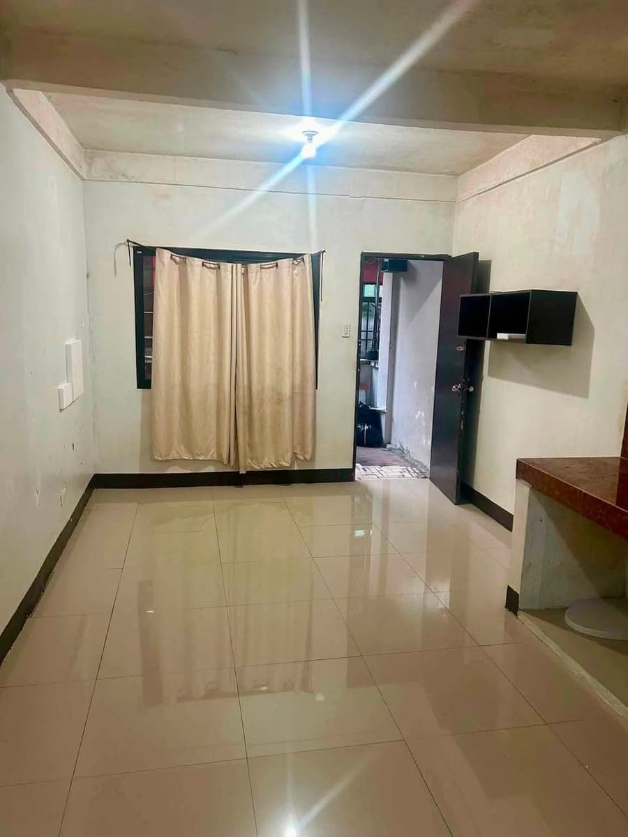 Room for rent (studio type) 2nd floor - photo 1