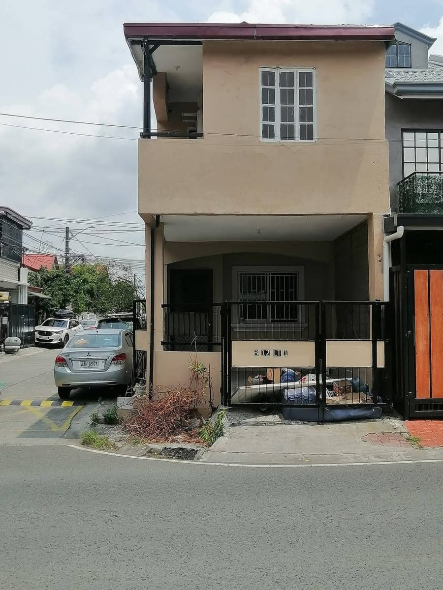 Townhouse for rent in Teresa Park Pilar Village back of Southmall. (Las Pinas area) - photo 4