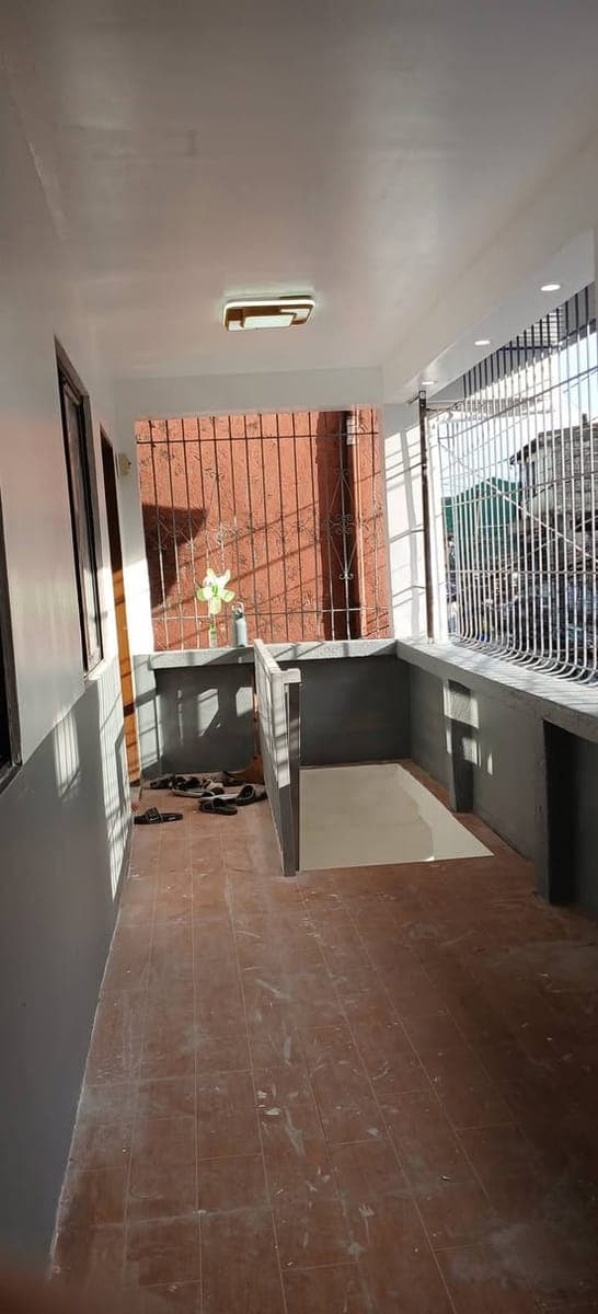 For rent. Studio type unit. - photo 1
