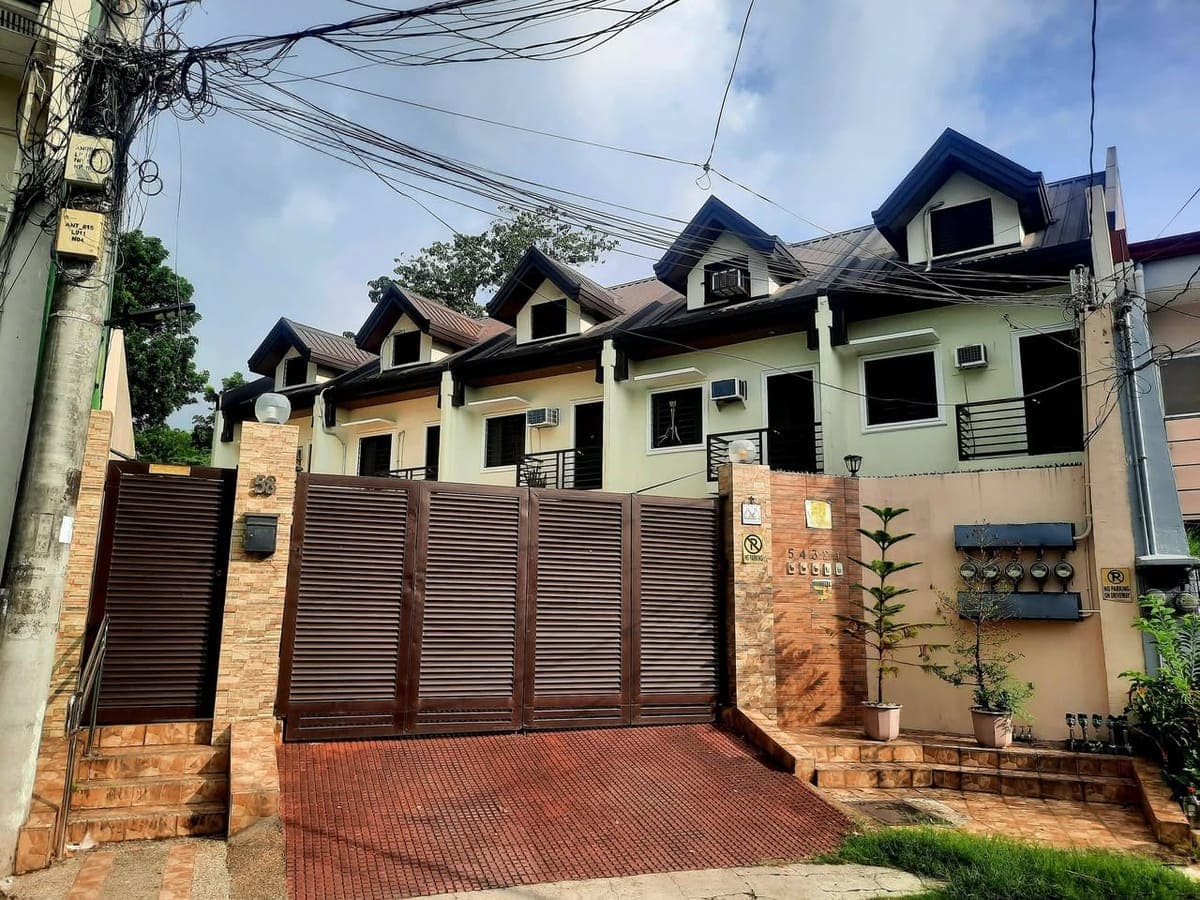 📍FOR RENT: 2 Bedroom Town House with Attic in Masinag Antipolo (25k)📍 - photo 1