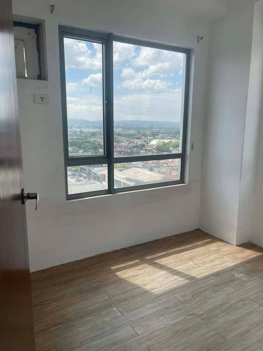 CONDO FOR RENT - photo 1
