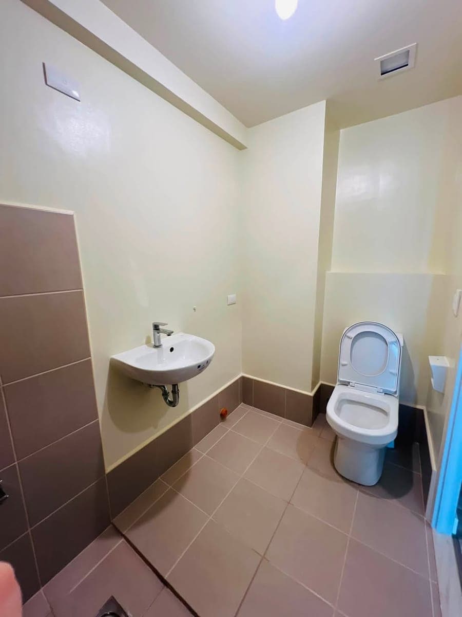 🏙️ CONDO FOR RENT IN ALABANG! - photo 3