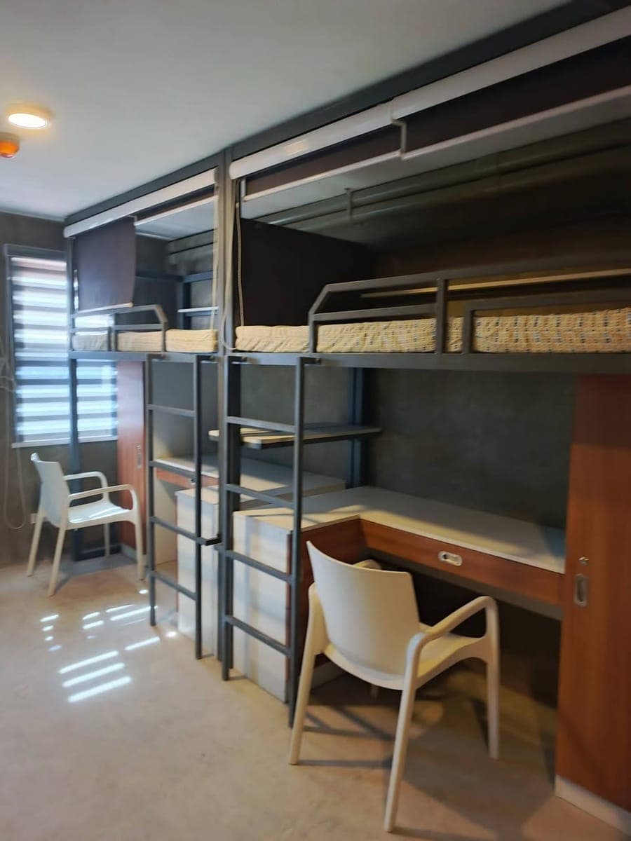 Uniplace condominium - photo 3