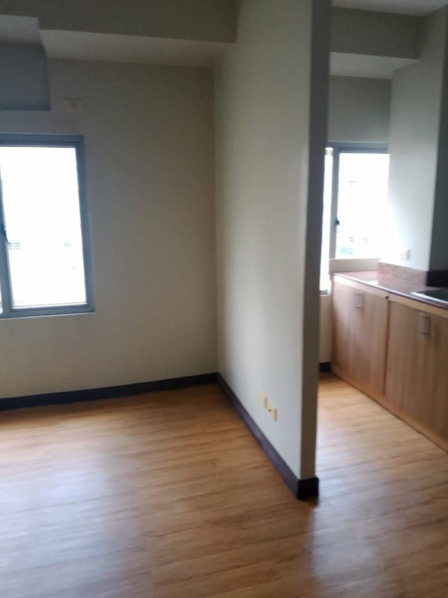 CONDO FOR RENT - photo 1