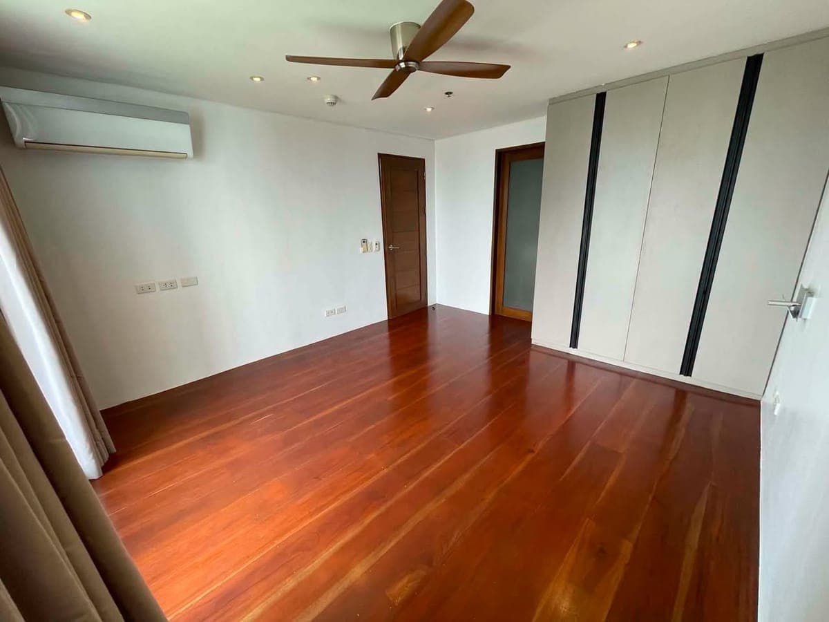CONDO UNIT - photo 3