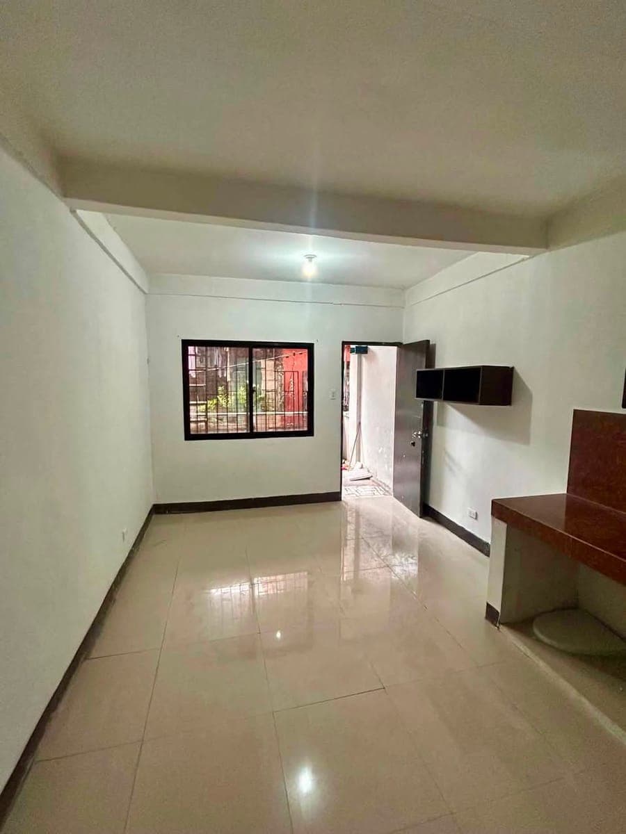Room for rent (studio type with open area) 2nd floor - photo 2