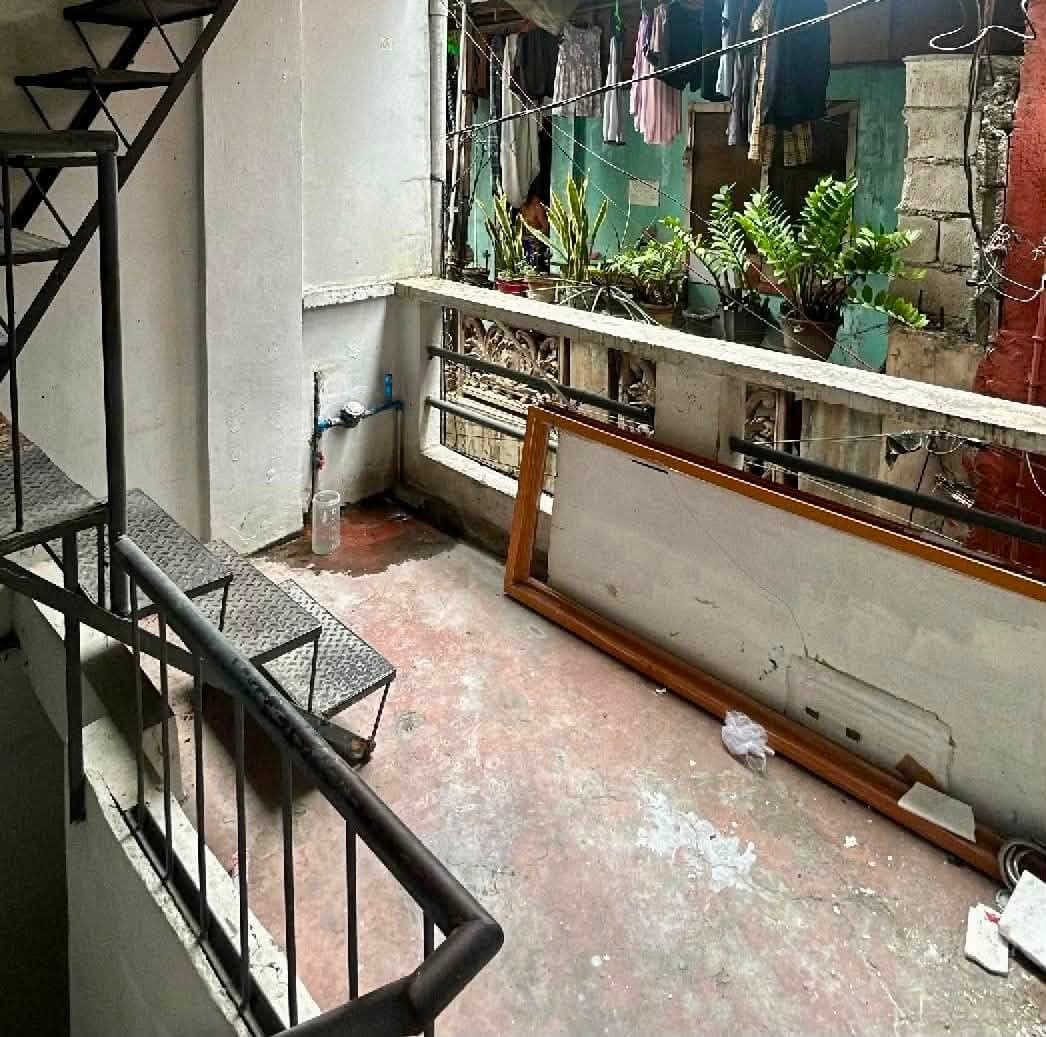 Room for rent (studio type with open area) 2nd floor - photo 4