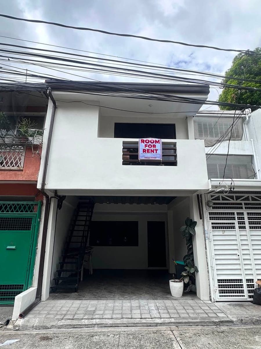 Room for Rent ‼️ - photo 1