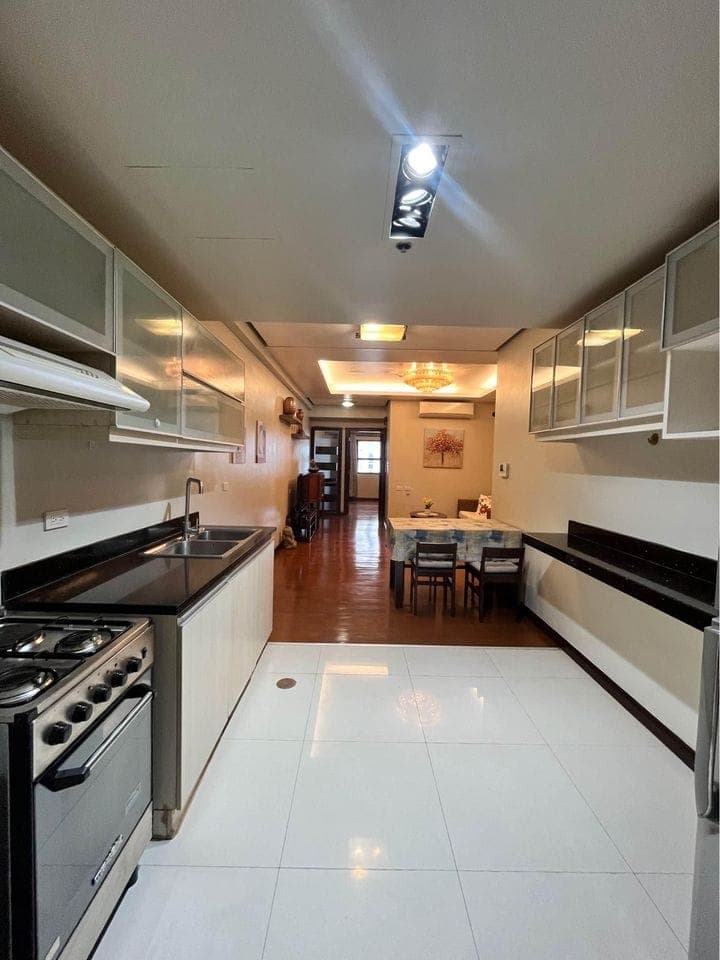🏙️✨ 1BR Fully Furnished Condo for RENT in Avalon Condominium, Cebu Business Park - photo 5