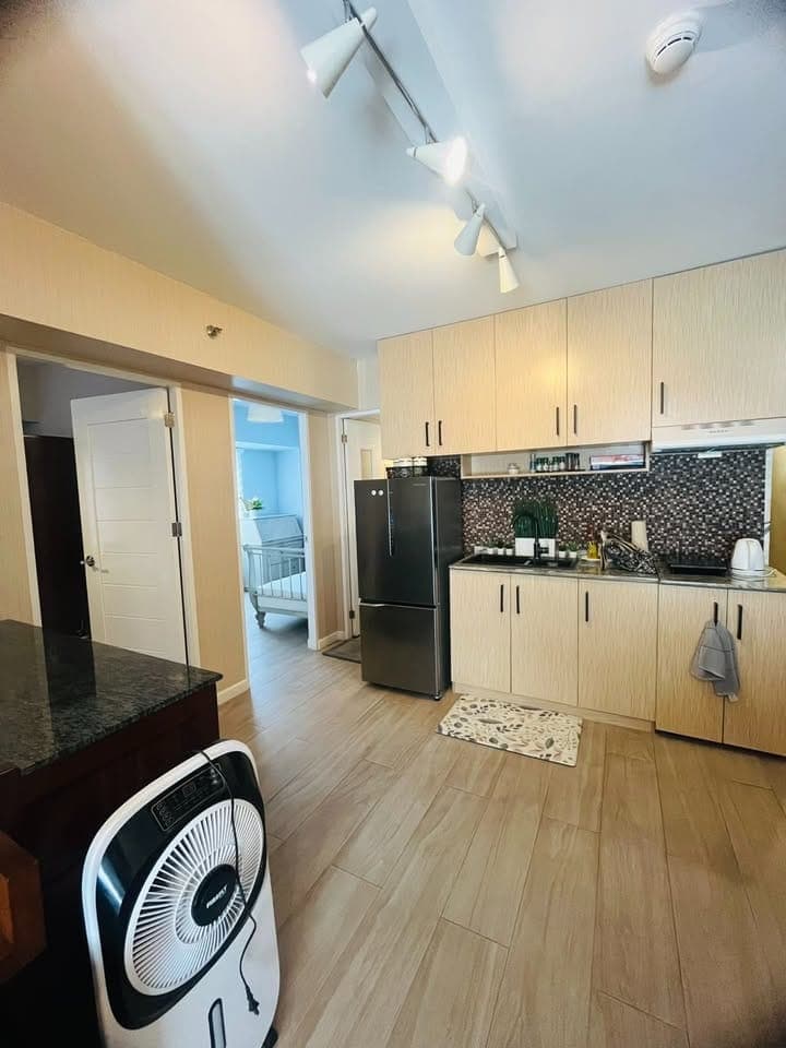 Corner 2BR Fully furnished for RENT in Avida Riala, IT Park, Cebu City - photo 1