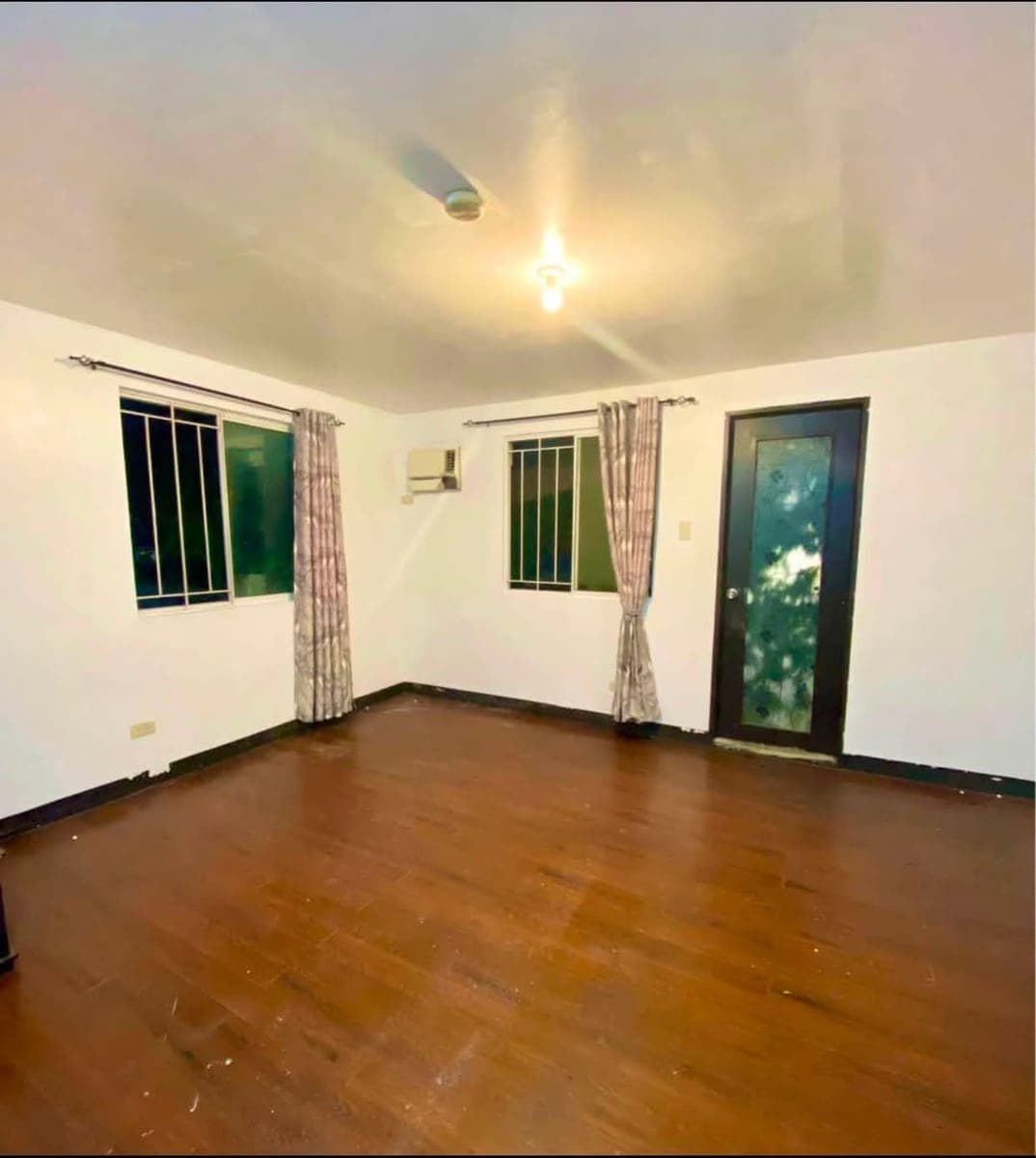 🏢 BARE STUDIO UNIT FOR RENT - photo 1