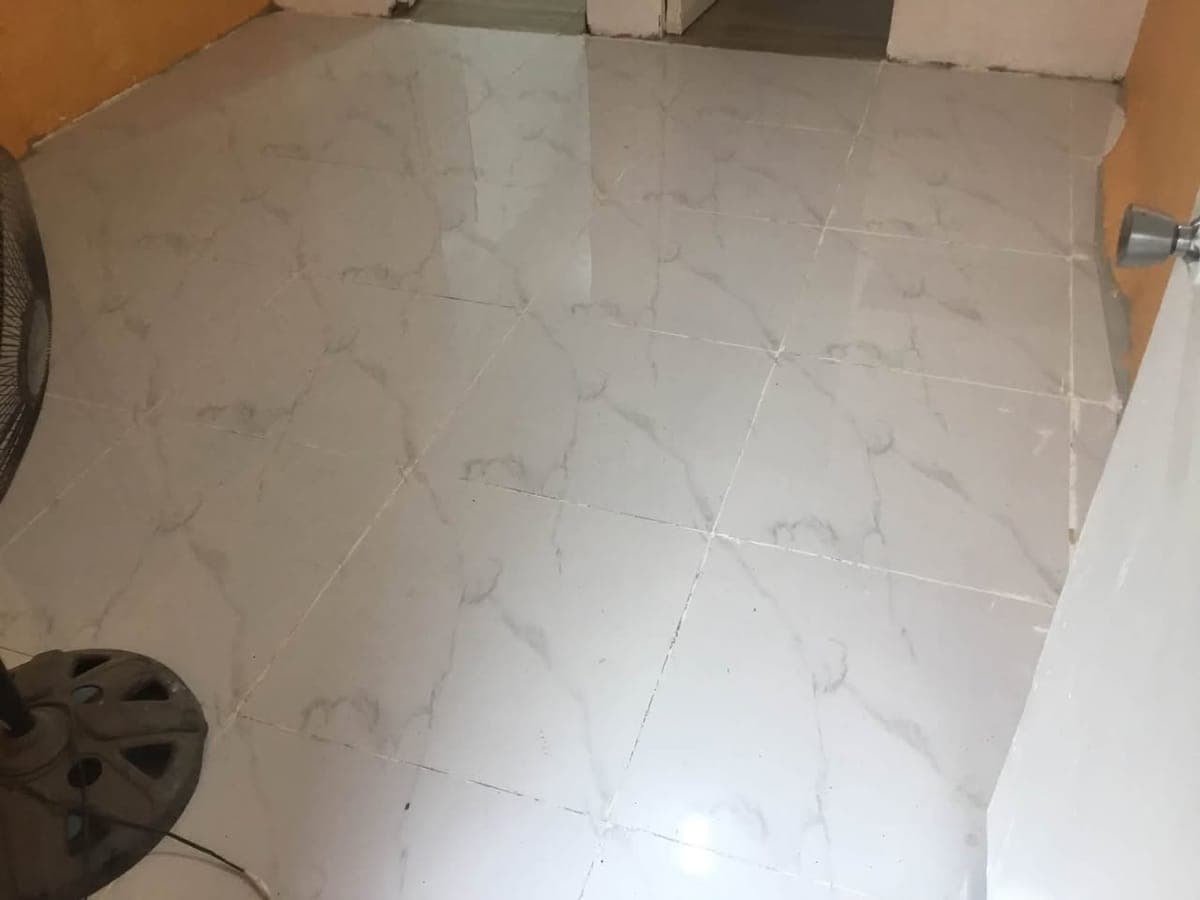 Apartment for rent 2 room own CR at lababu own kontador sa meralco at meter sa tubig., 7500 ang upa... - photo 3