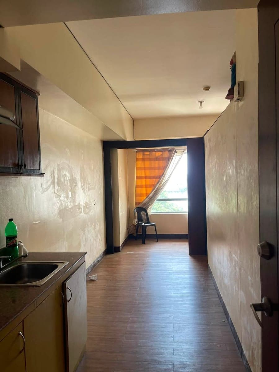 CONDO FOR RENT - photo 2