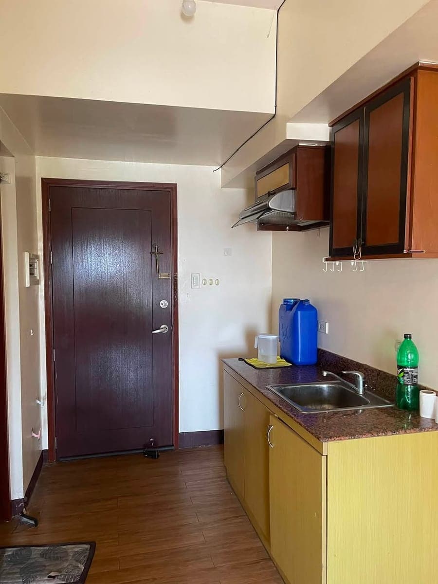 CONDO FOR RENT - photo 3