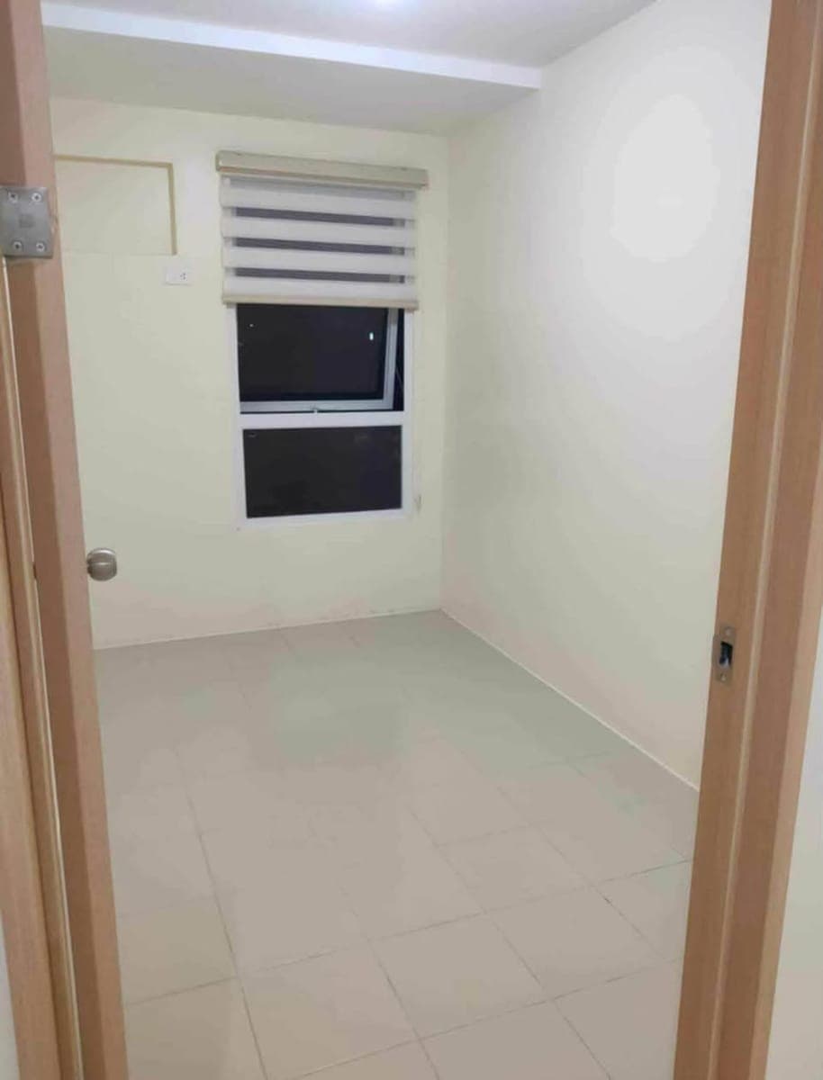 FOR RENT: 2 BEDROOM UNIT BARE UNIT - photo 3