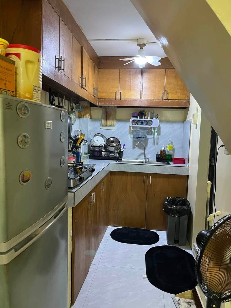 FOR RENT – blk 22, lot 7,  Saint Peter Street, Camancho phase 1, Nangka, Marikina City 🏠 - photo 2