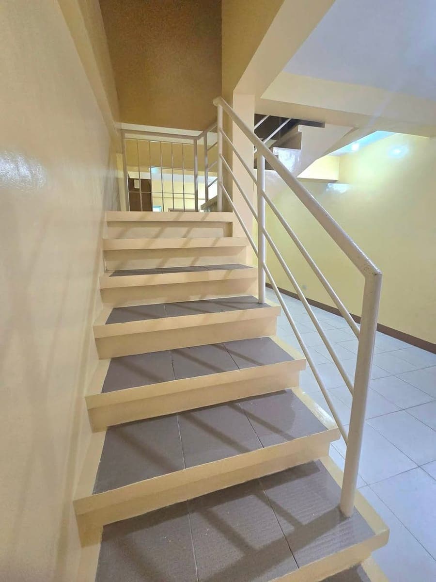 APARTMENT FOR RENT – READY FOR VIEWING & OCCUPANCY! - photo 2