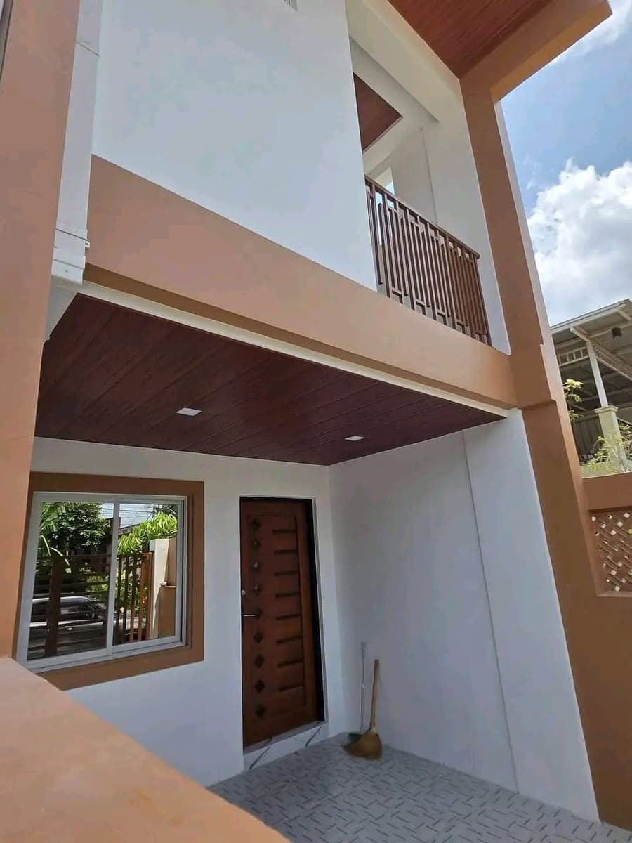 Whole House for Rent - photo 1