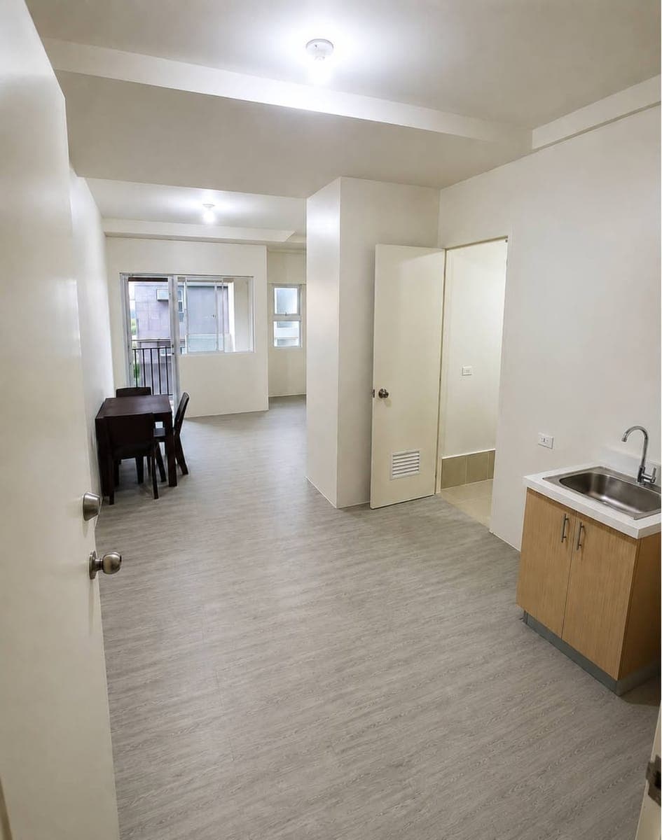 FOR RENT – AMAIA STEPS ALABANG - photo 2