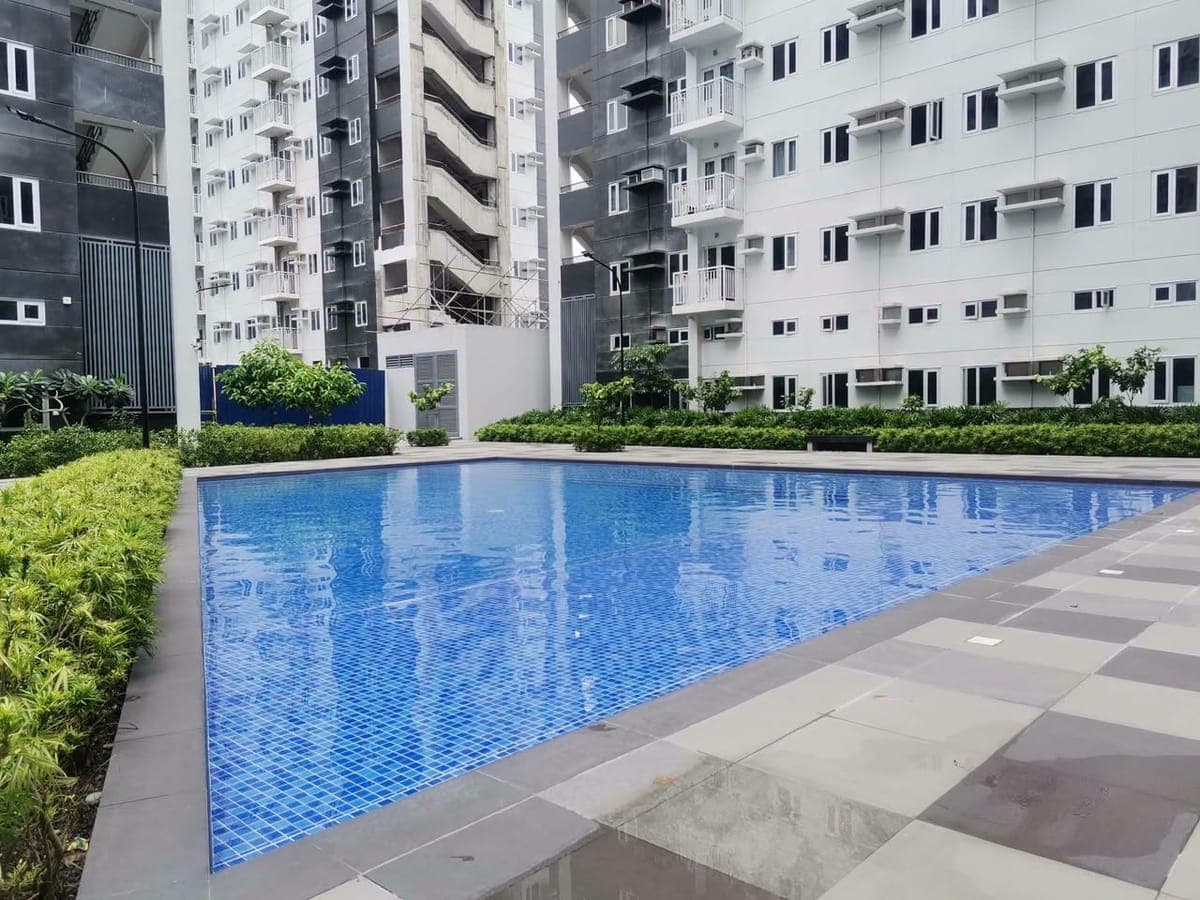 FOR RENT 2BR Condo Unit SMDC Charm Residences, near Sta Lucia Mall - photo 1