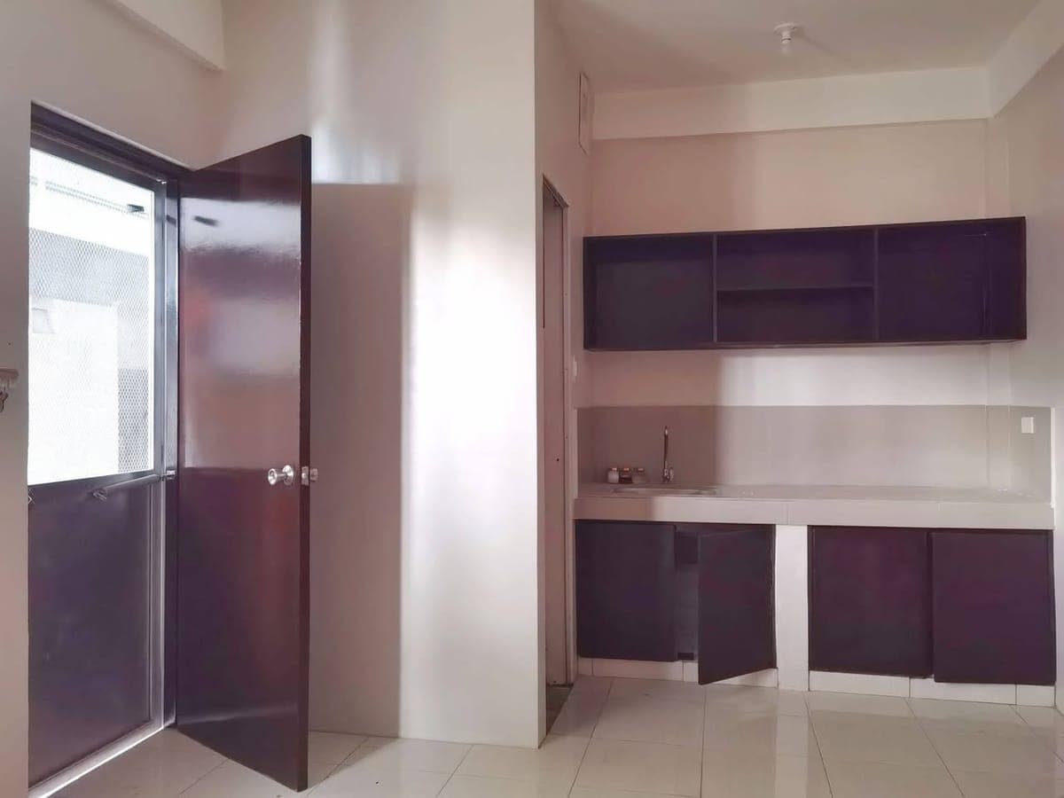 STUDIO TYPE APARTMENT FOR RENT - photo 3