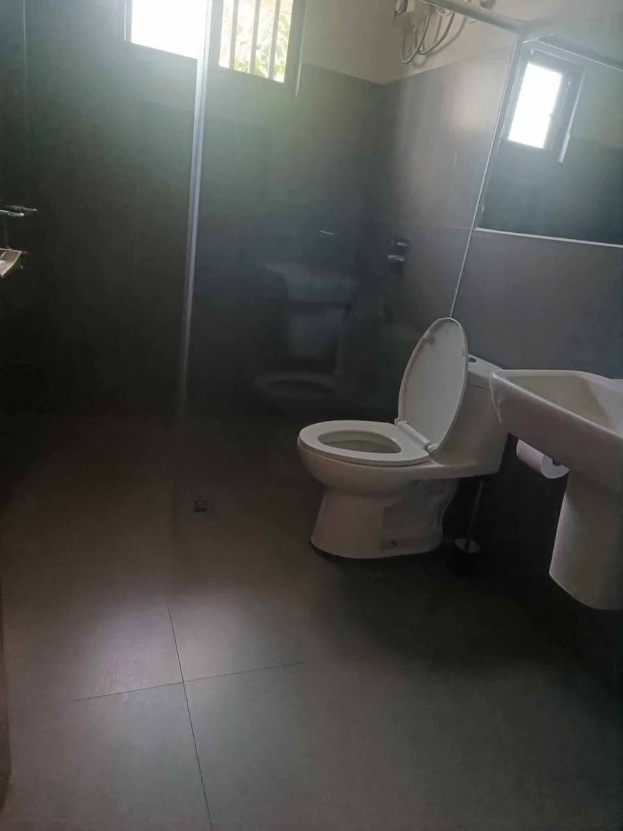 🏠WITH SOLAR HOUSE FOR RENT IN BF PARAÑAQUE🏡 - photo 5