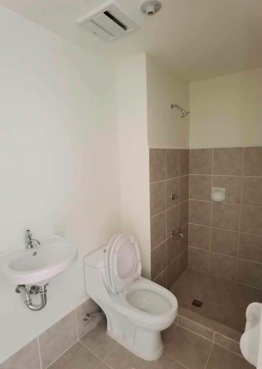 RUSH CONDO FOR RENT – AMAIA STEPS ALABANG - photo 3