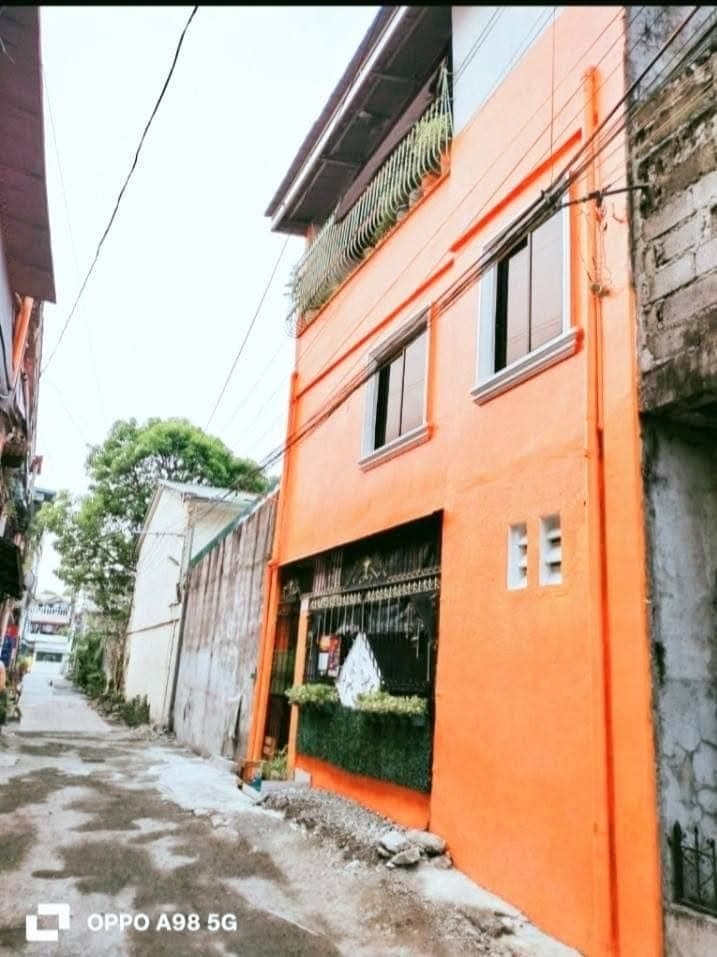 ROOM FOR RENT" - photo 2
