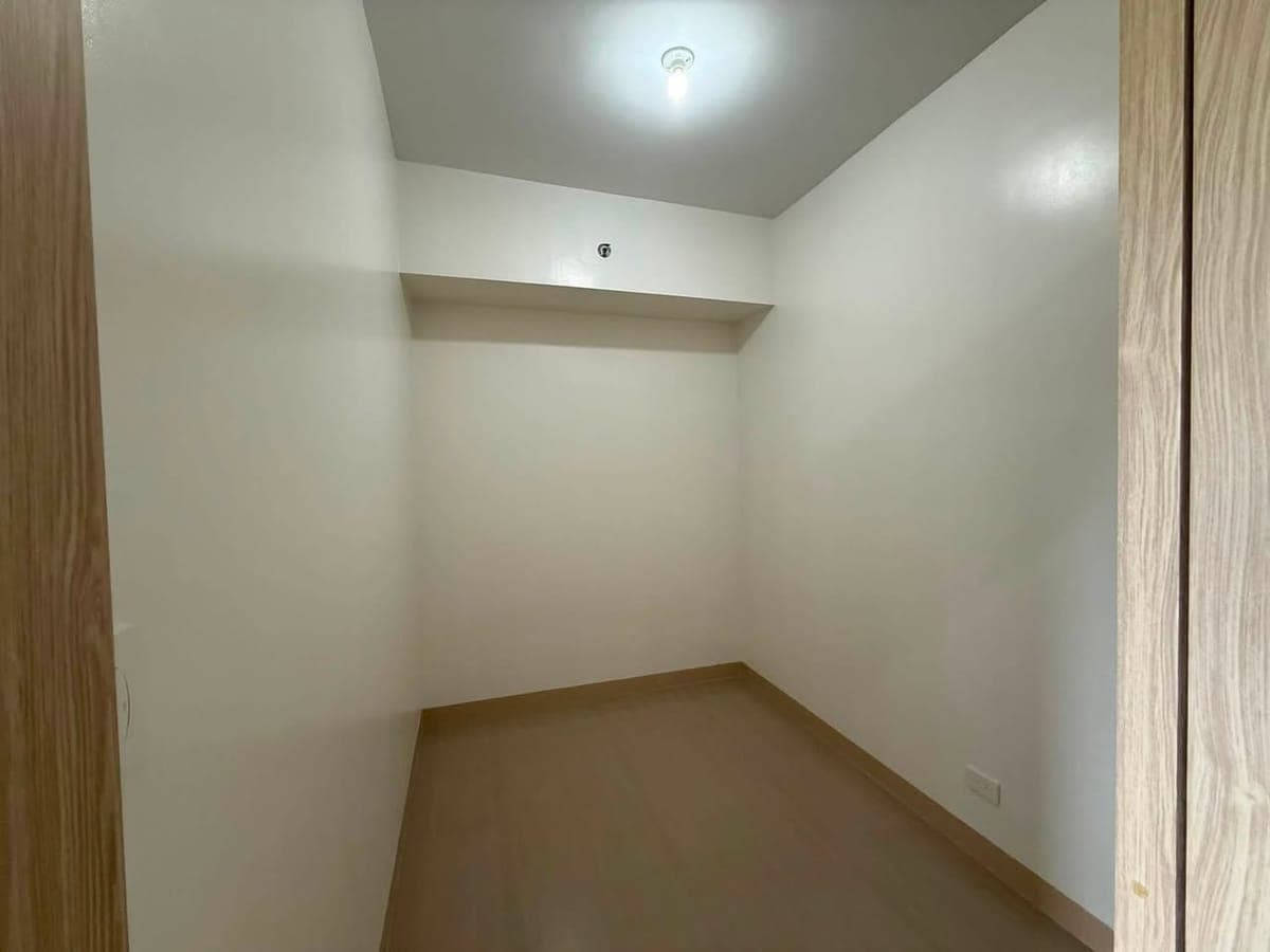For Rent: Lowest Offer - photo 4