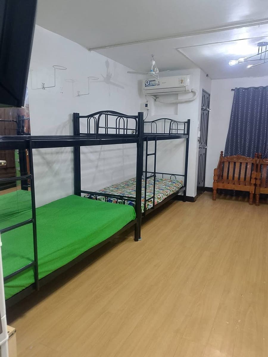 Available Female bed space - photo 2