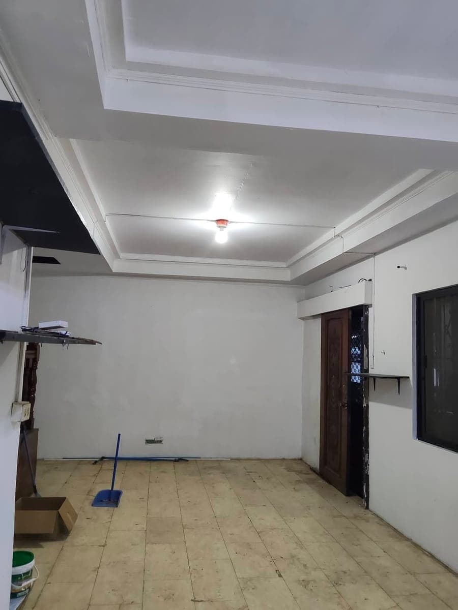 House for rent,2br sa taas up and down,1 month advance,2months dep. 2 motor park,no 4wheels,Marikina village nangka - photo 2