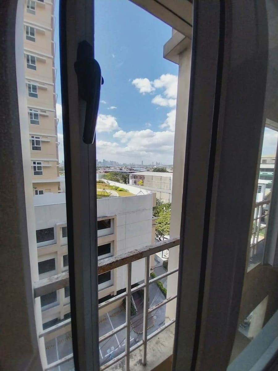 CONDO FOR RENT - photo 5