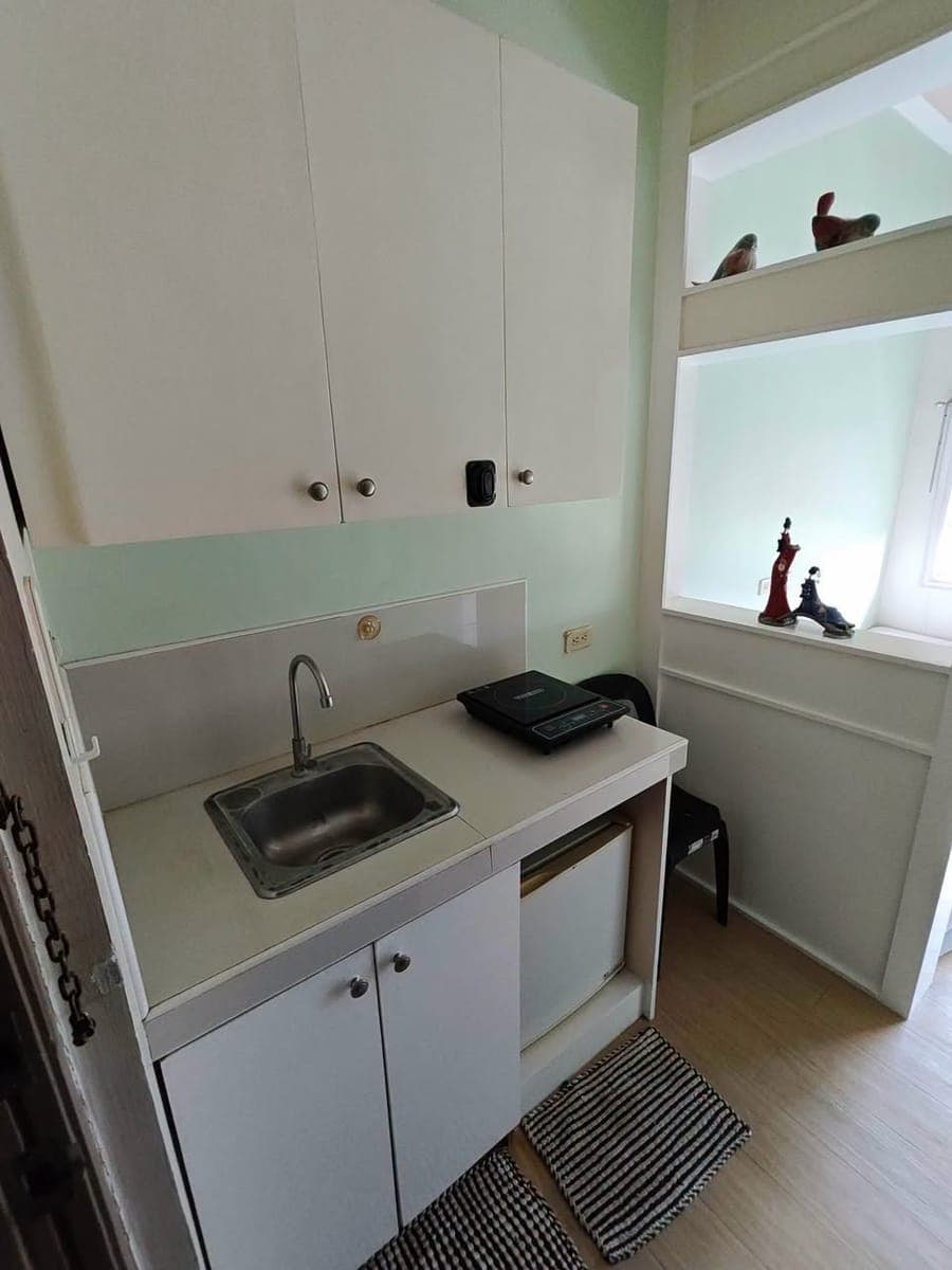 Studio One, Condo for Rent!! - photo 1