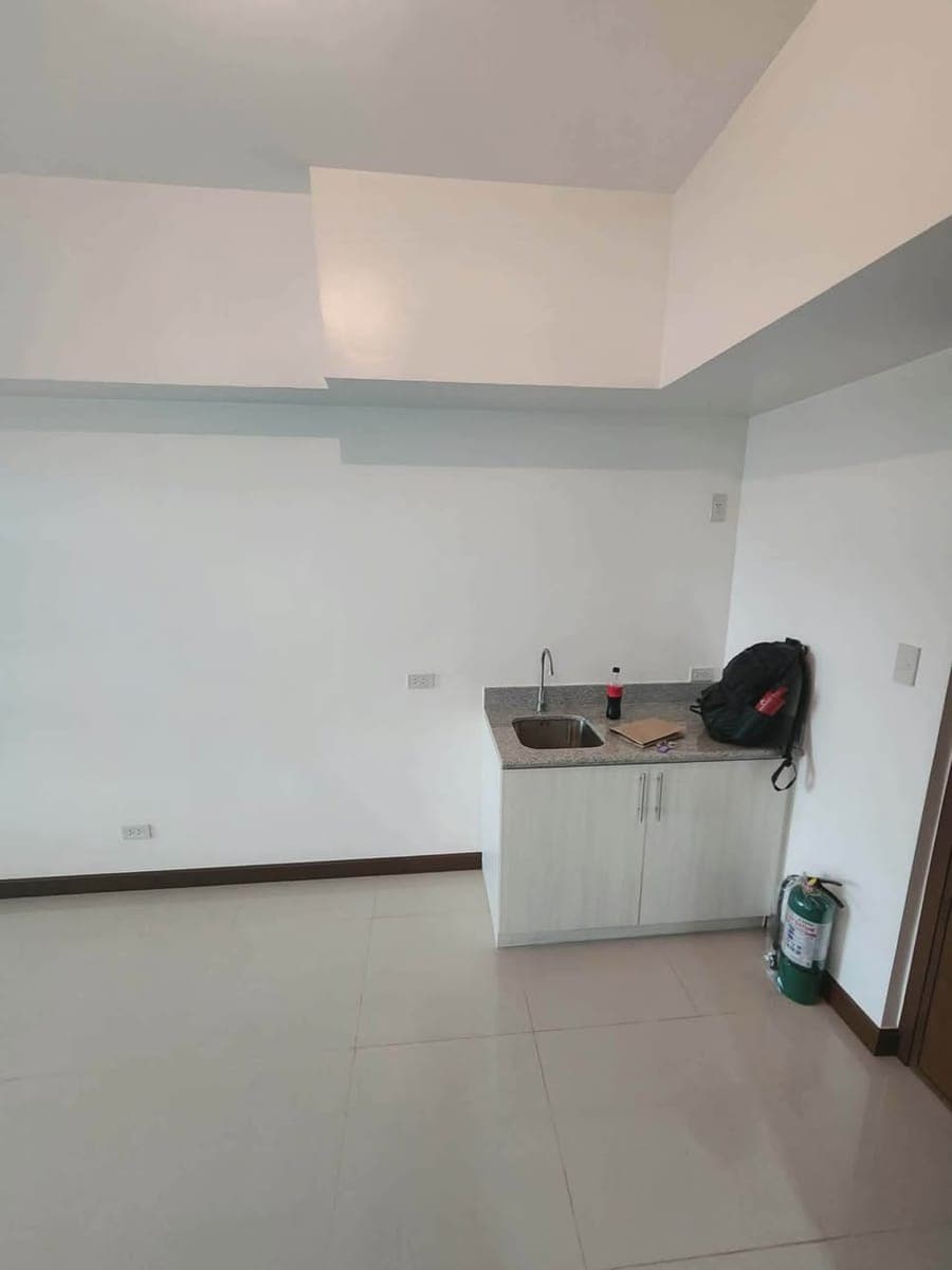 Condominium For Rent in Marikina City - photo 1