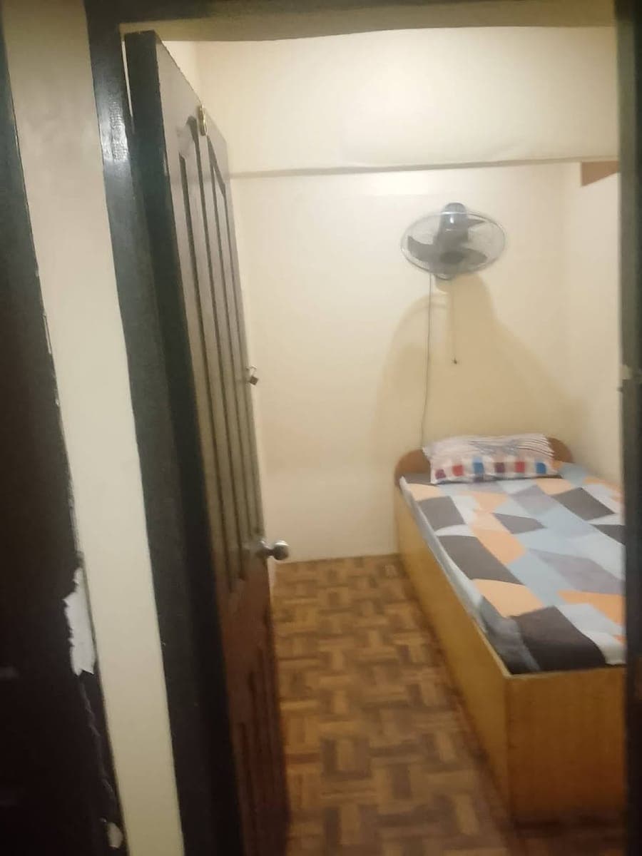 Las Pinas Room for Rent - photo 5